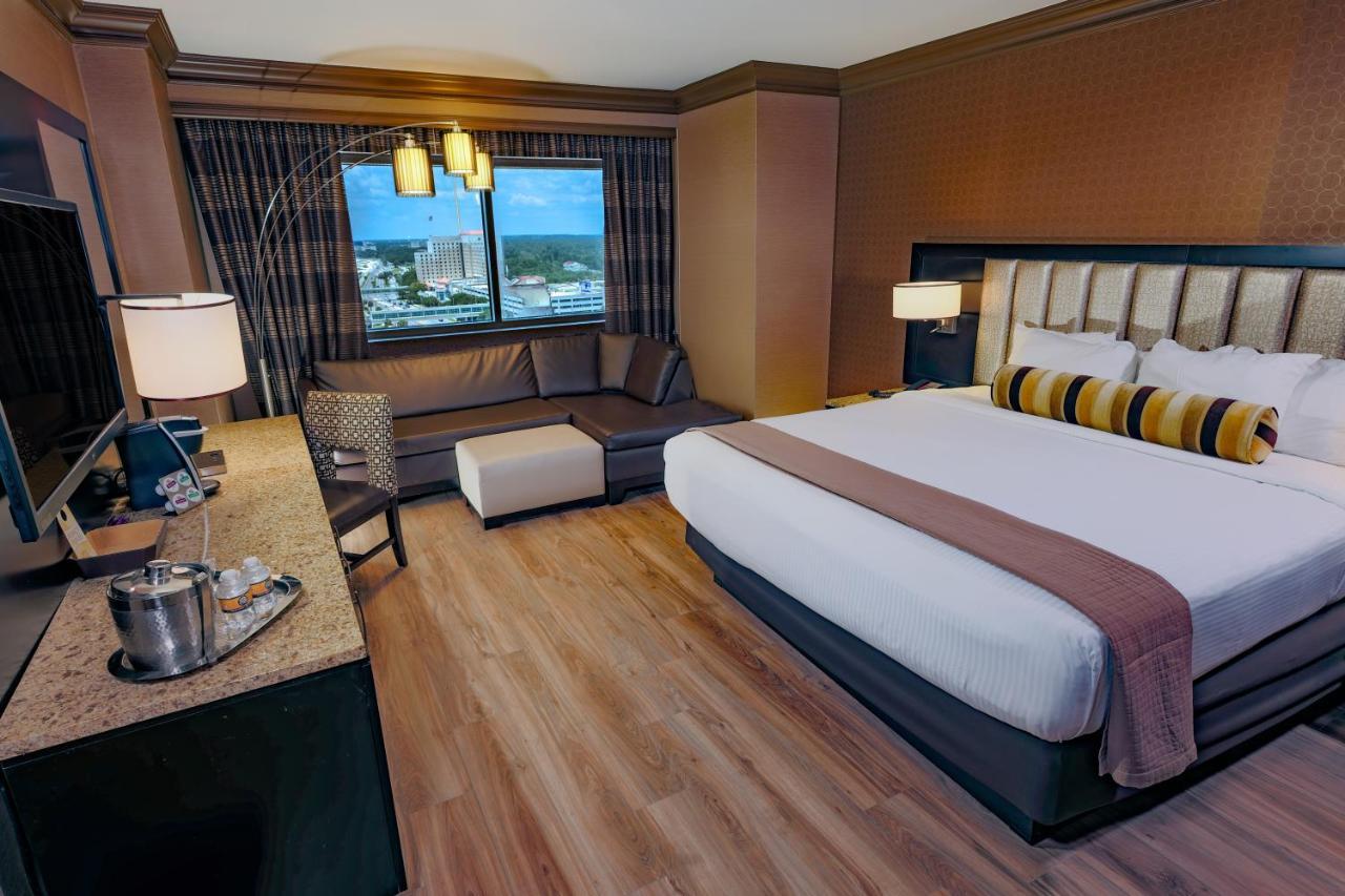 Luxury Room - 1 King Bed